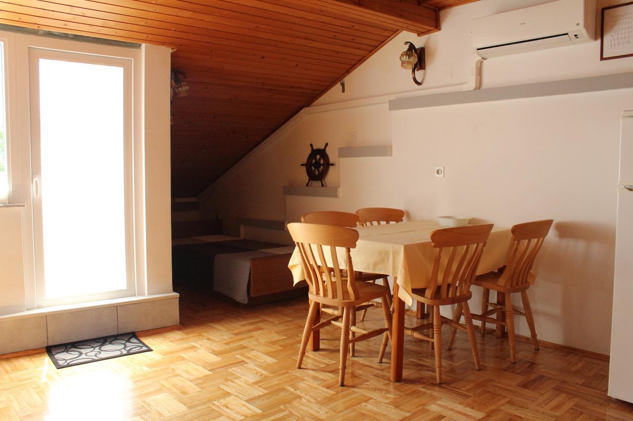 Biro App 4+1 Pax Apartment Crikvenica Luaran gambar